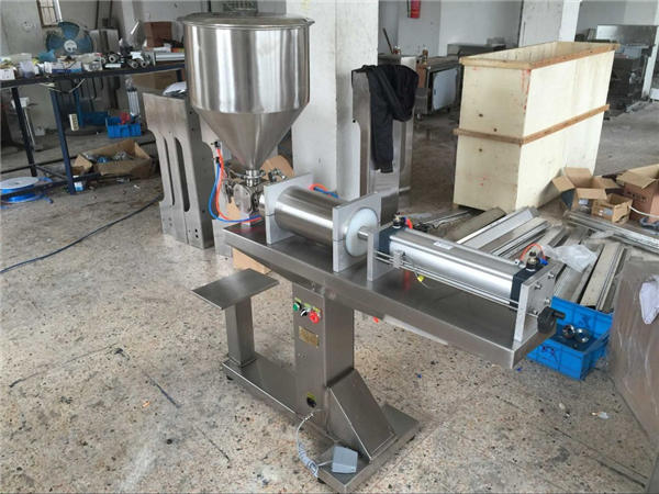 Peiriant Llenwi Mêl Pen Sengl Lled-Awtomatig